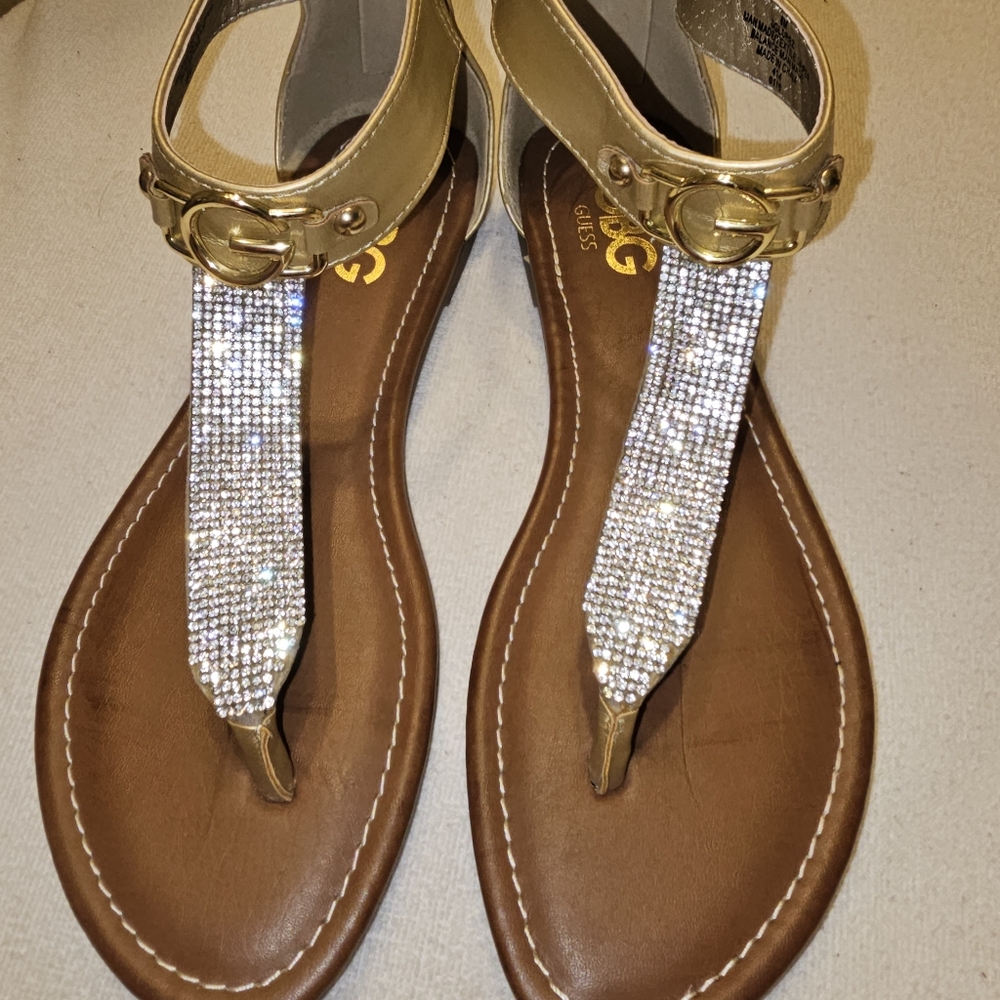 GBG GUESS SANDALS NEW WITH OUT BOX SIZE 8